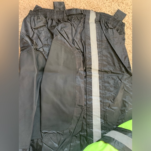 Rain Gear - Picture 3 of 3